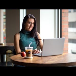 Meet your Posher, Siera